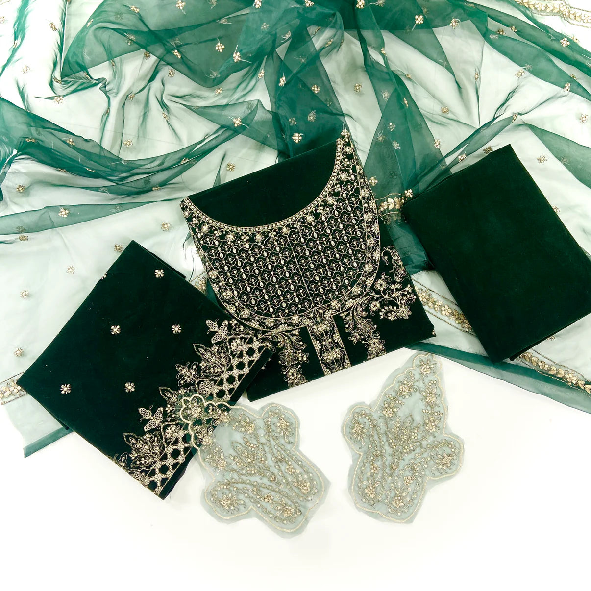 Maria B Sweet Velvet Embroidered 3PC D2