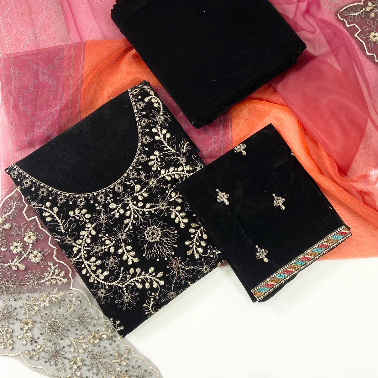 Maria B Sweet Velvet Embroidered 3PC D3