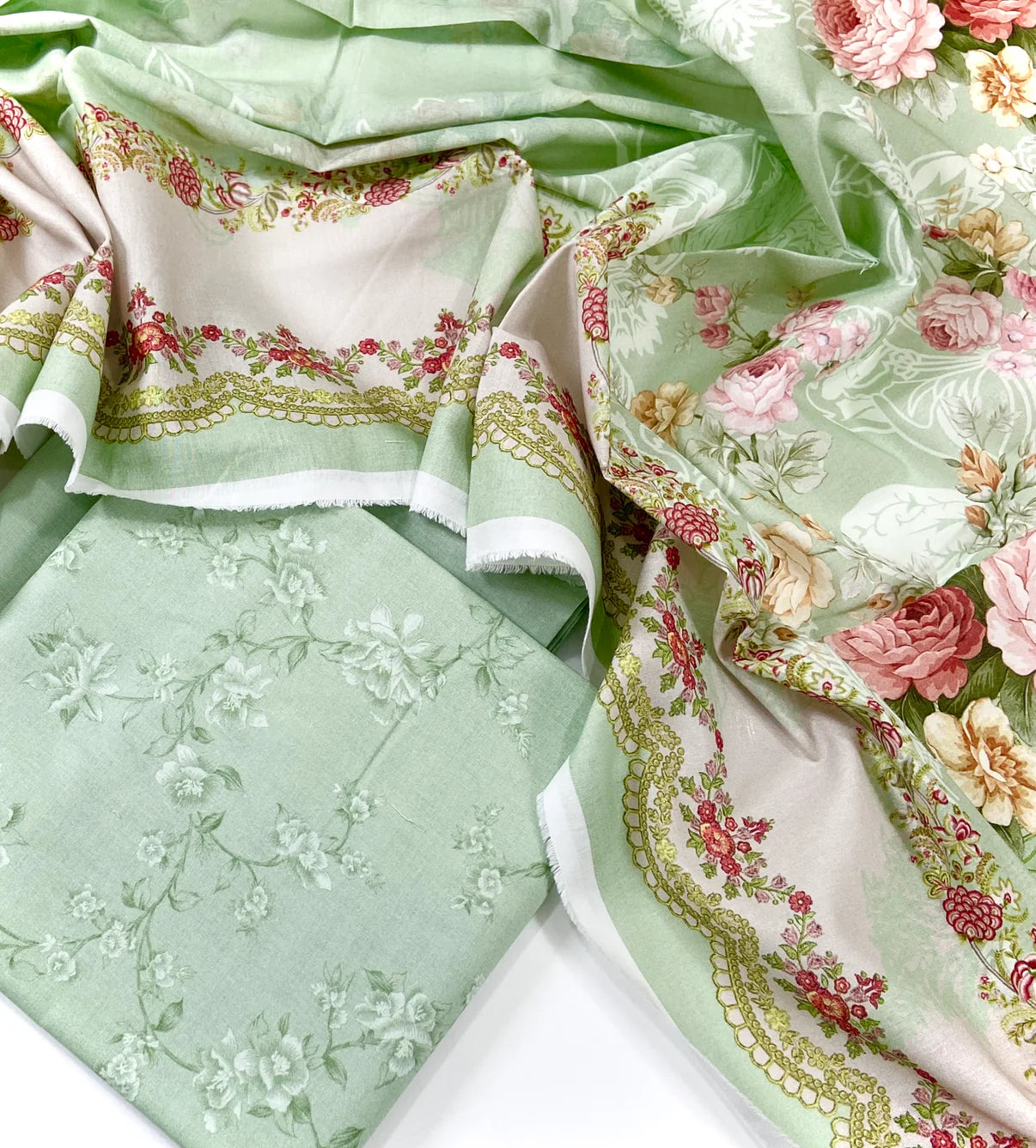 Mausummery Digital Printed Khaddar 3 PC D9