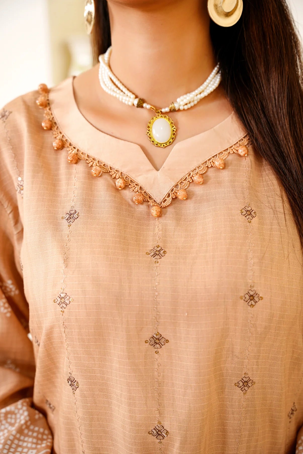 Narm o Nafees By Anaya Noor Embroidered Viscose 3PC D10