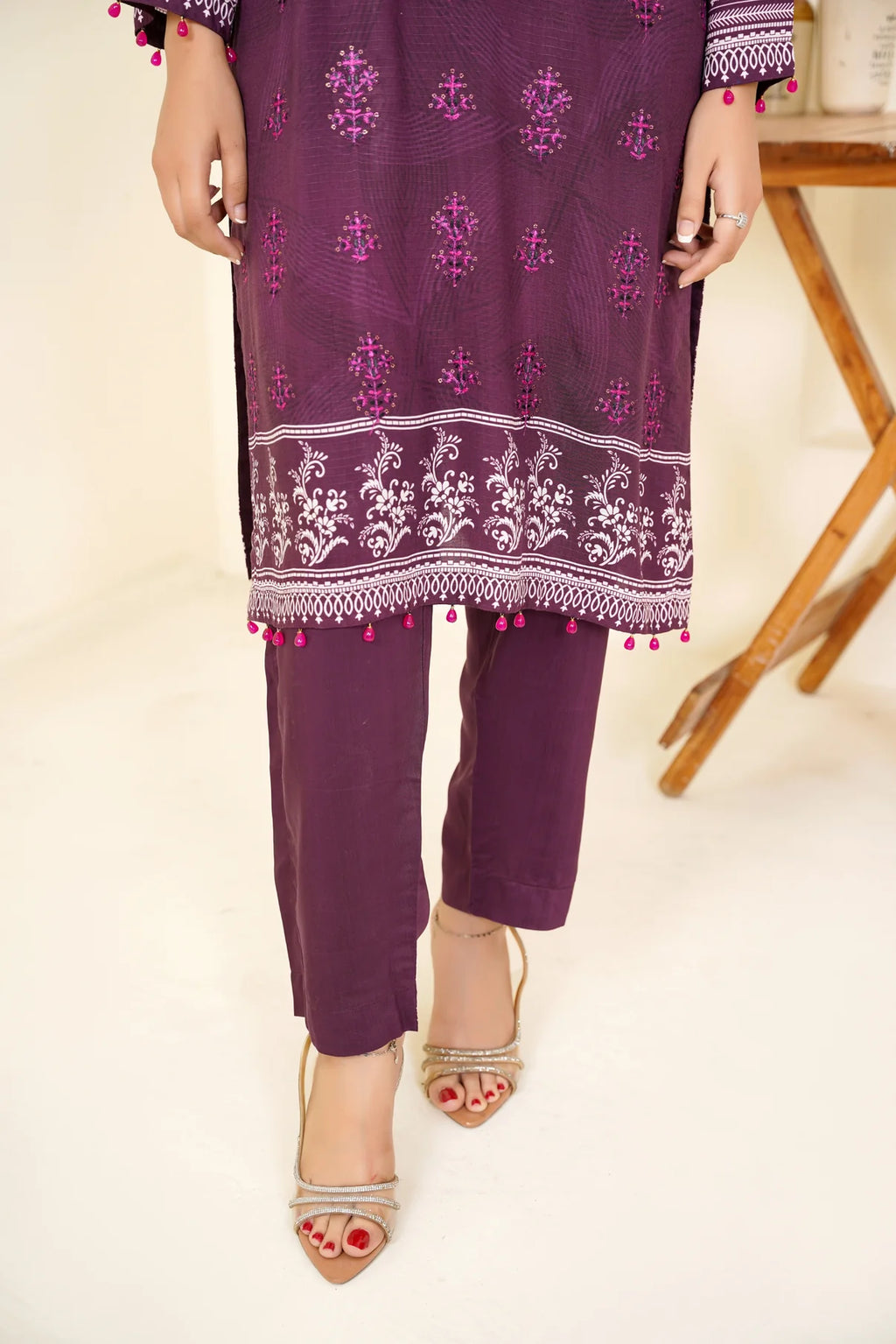 Narm o Nafees By Anaya Noor Embroidered Viscose 3PC D1