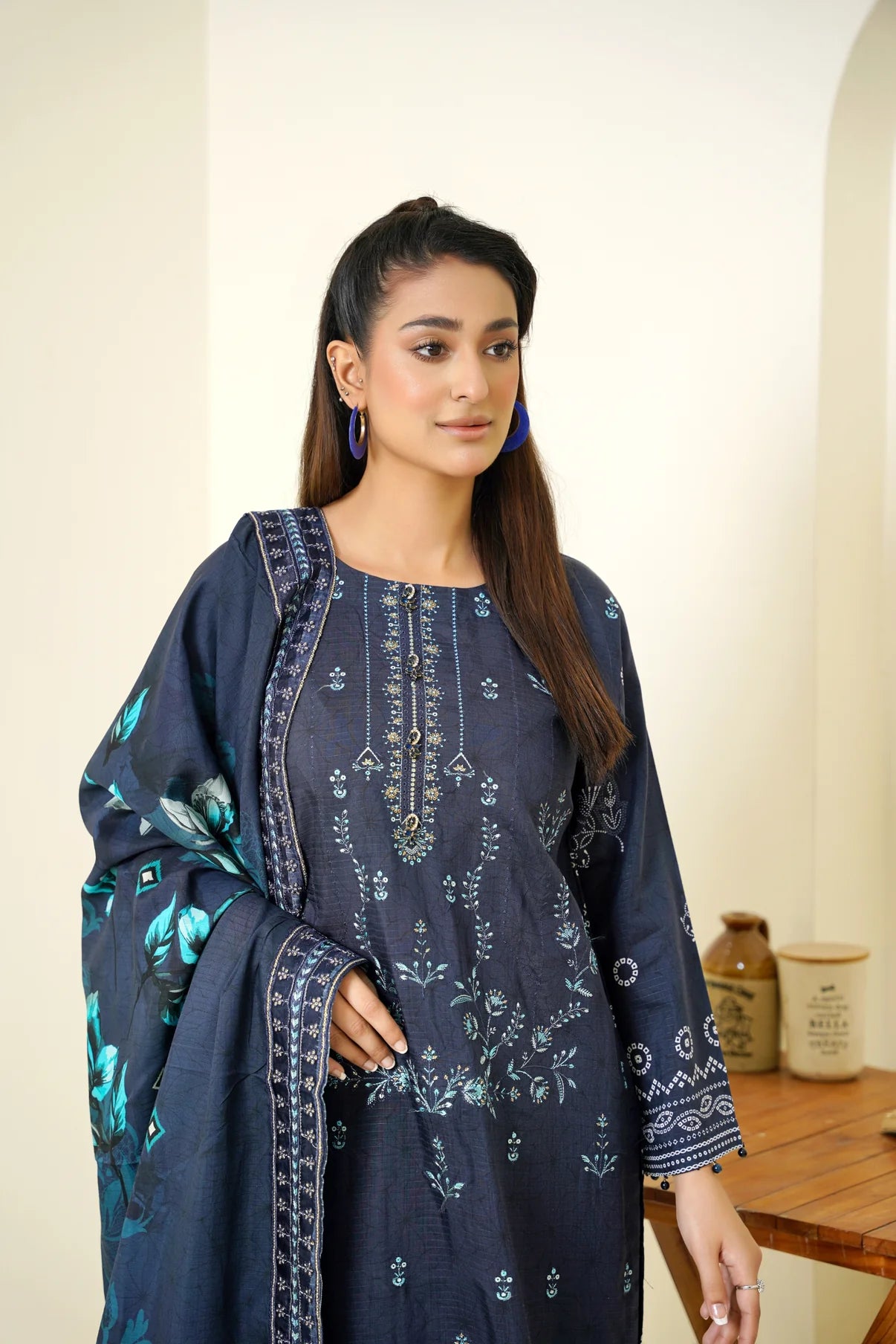 Narm o Nafees By Anaya Noor Embroidered Viscose 3PC D2