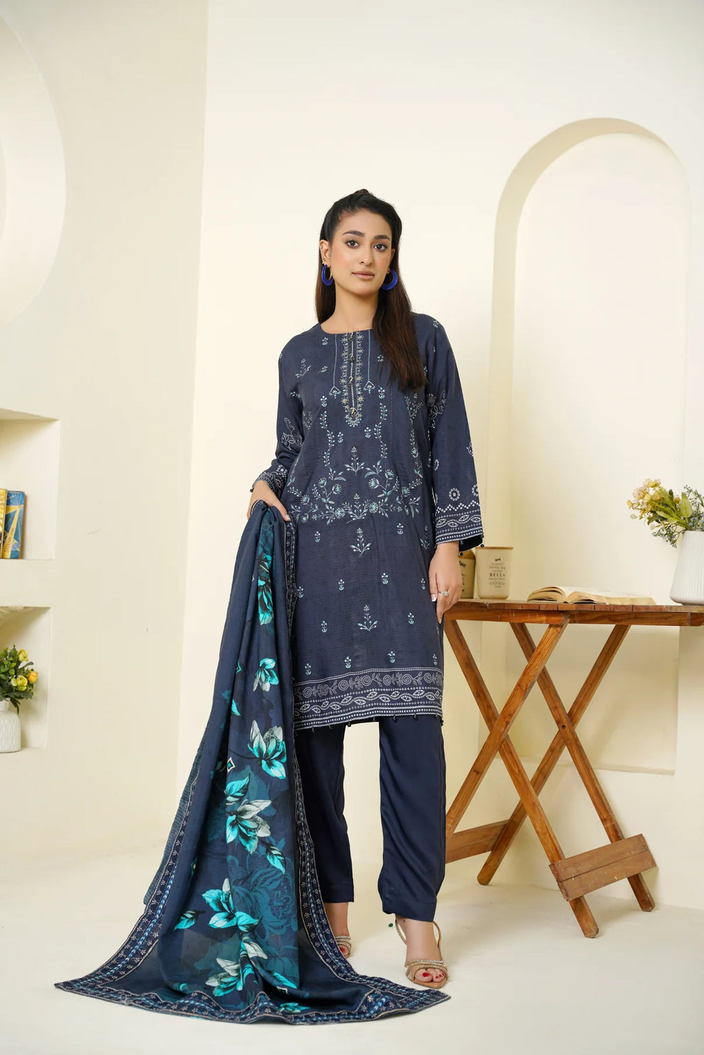 Narm o Nafees By Anaya Noor Embroidered Viscose 3PC D2