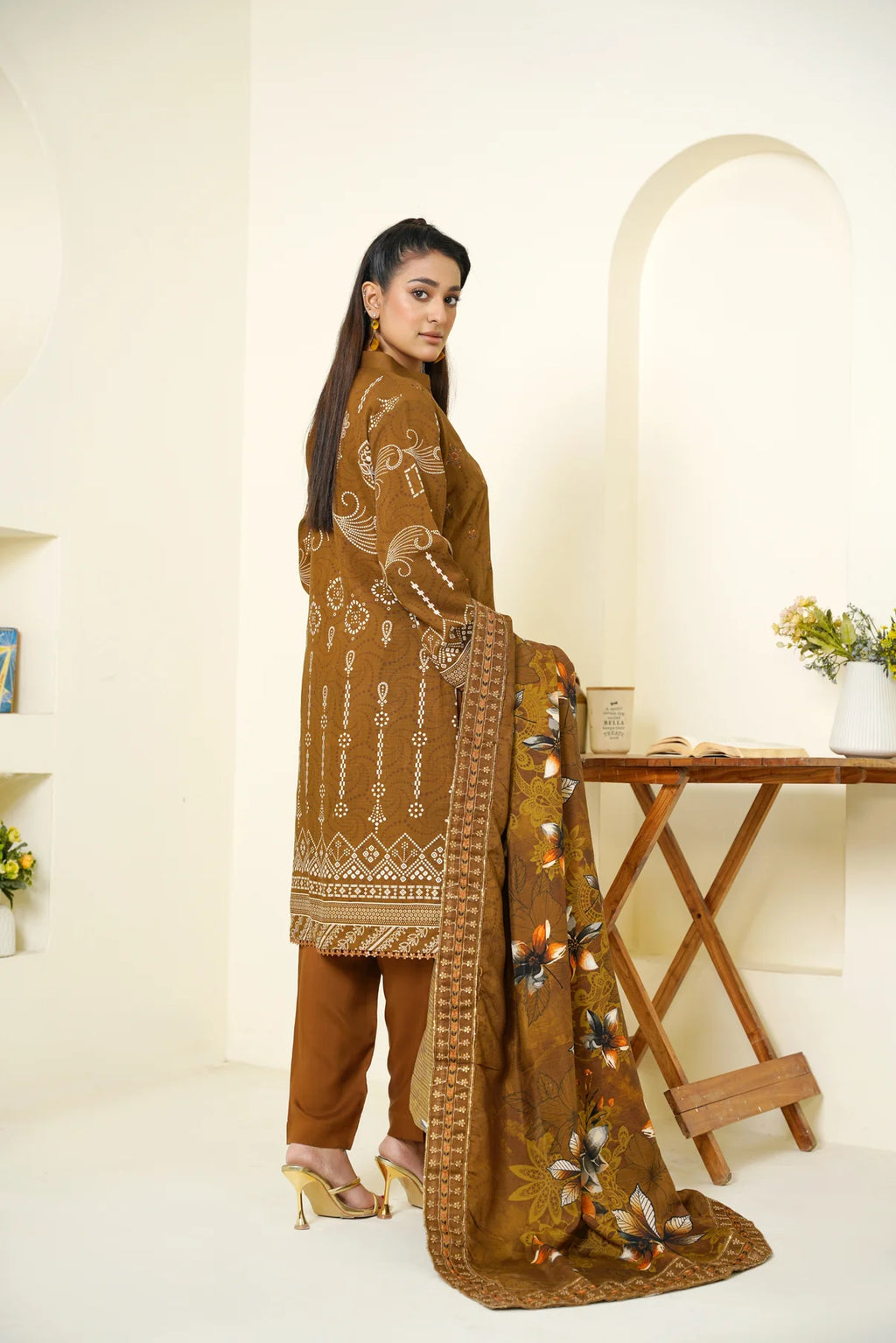 Narm o Nafees By Anaya Noor Embroidered Viscose 3PC D3