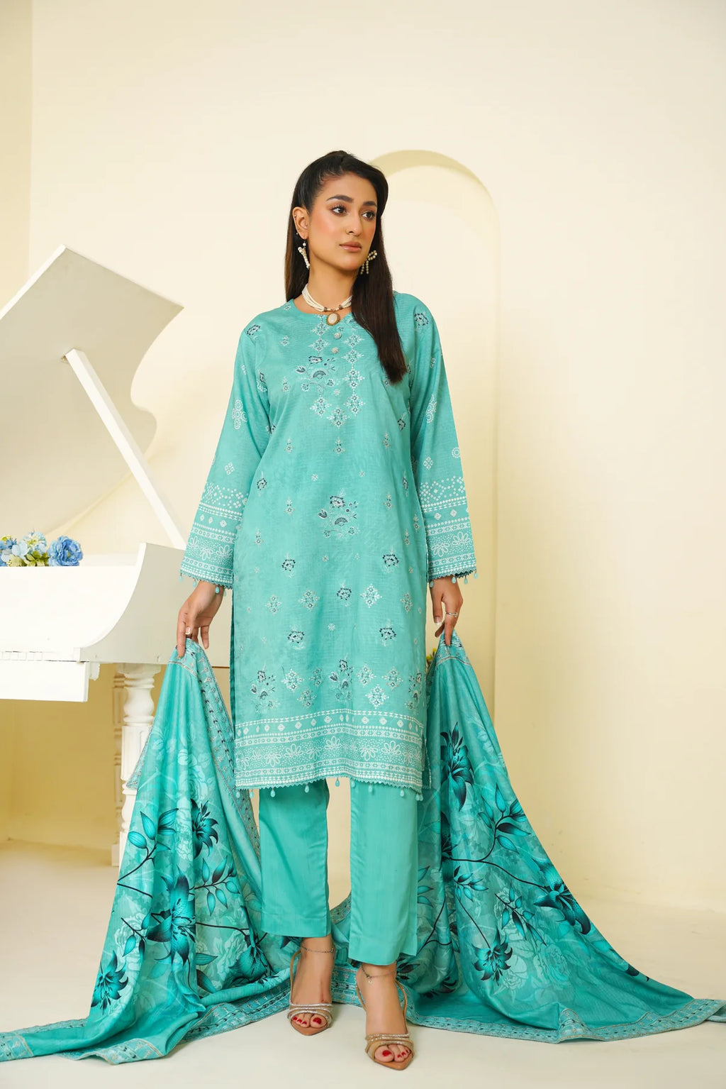 Narm o Nafees By Anaya Noor Embroidered Viscose 3PC D9