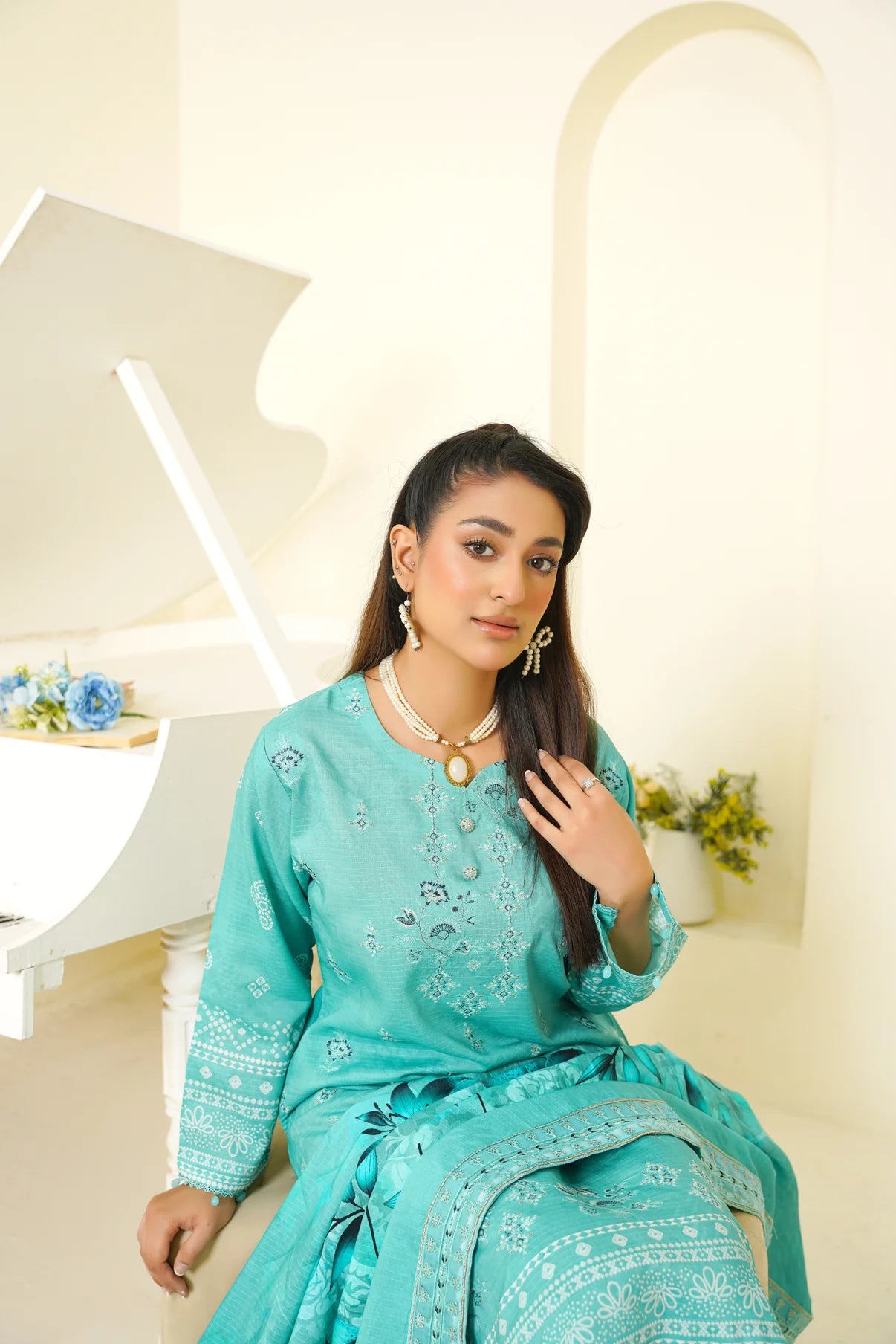 Narm o Nafees By Anaya Noor Embroidered Viscose 3PC D9